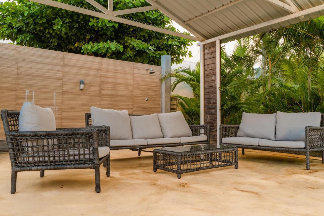 Stella Marris Beachfront Villa Pointe aux Sable Exterior foto